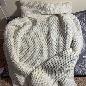 Bebe L/S Sweater